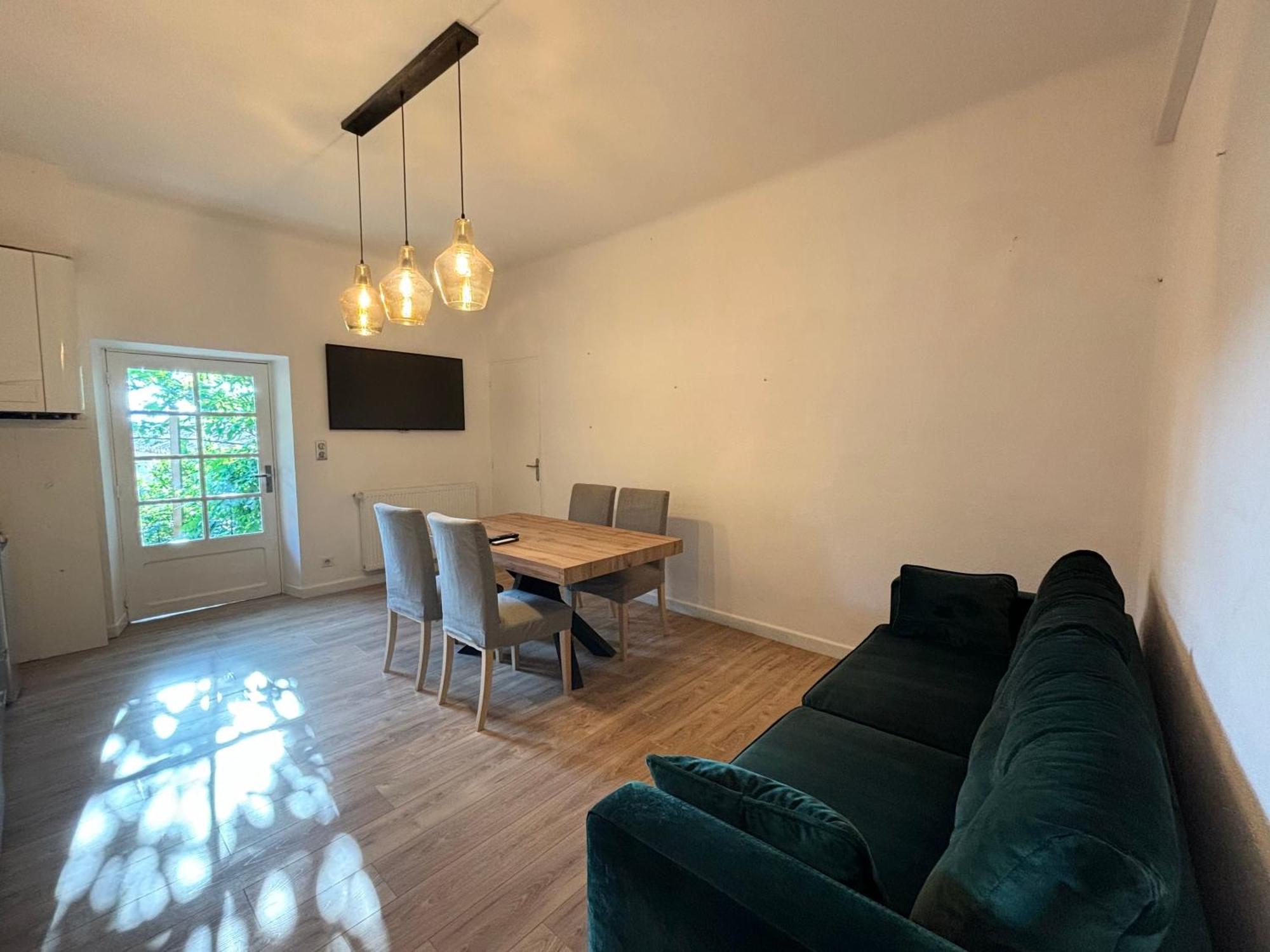 Appartement Eygalieres Avec Petit Jardin Buitenkant foto